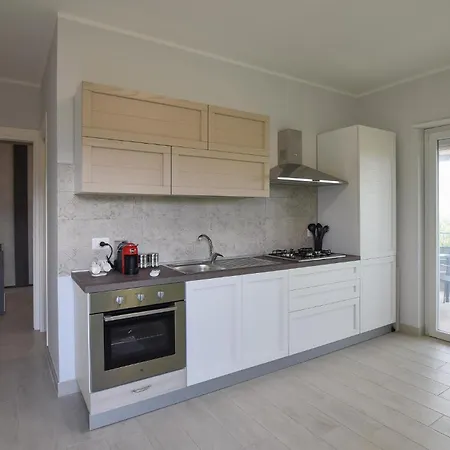 1 Bedroom Cozy In Lägenhet