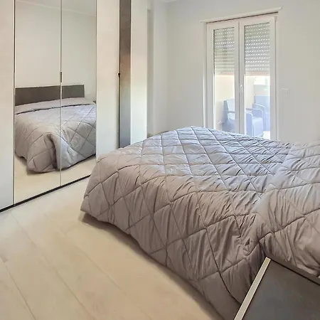 1 Bedroom Cozy In Lägenhet