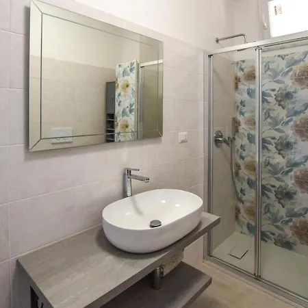 1 Bedroom Cozy In * Ricadi